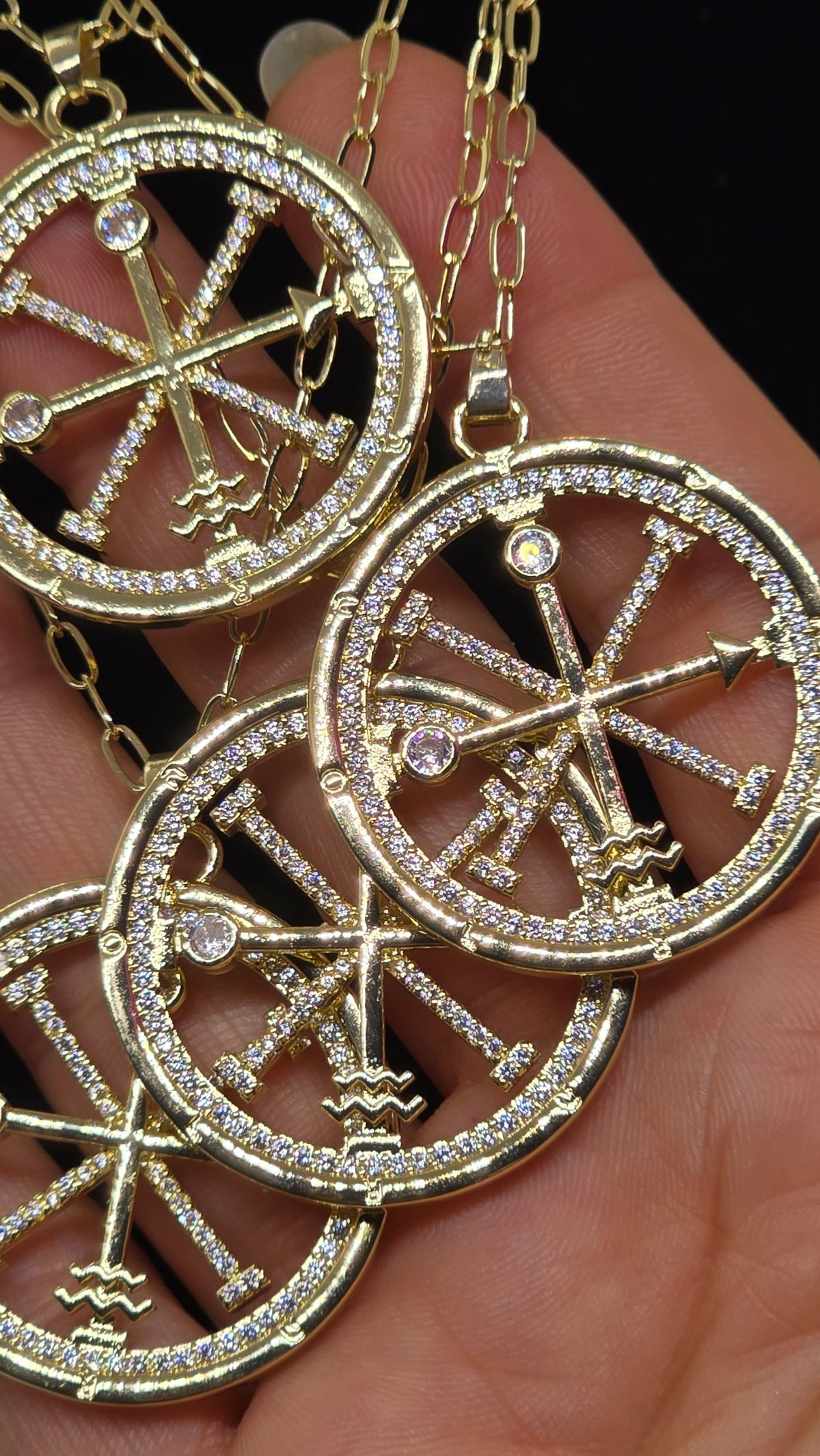 Kompass Medaillon Halskette 18K vergoldet mit Zirkonia – Ansicht 8