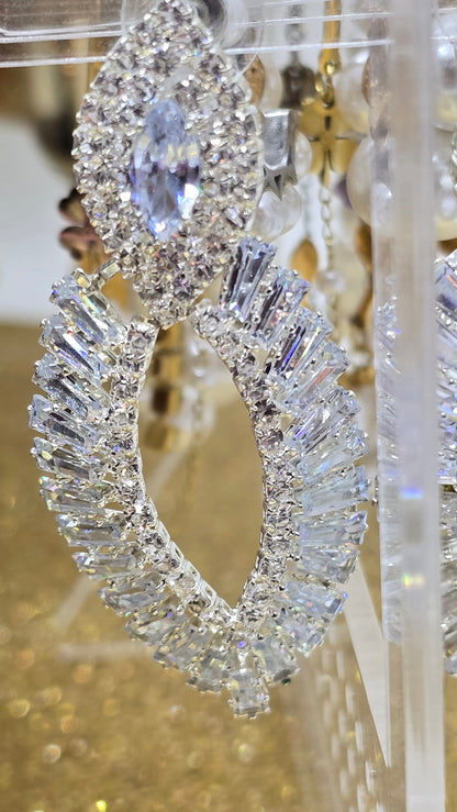 Tropfenohrringe mit Zirkonia-Steinen – Hochzeitsschmuck - Beautyway073 Düsseldorf Germany