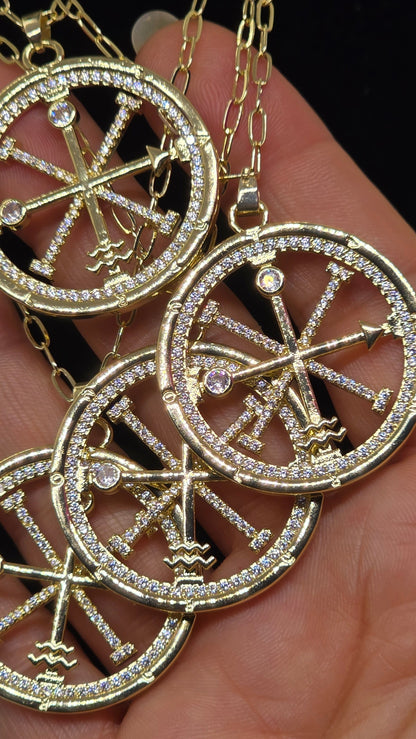 Kompass Medaillon Halskette 18K vergoldet mit Zirkonia – Ansicht 8