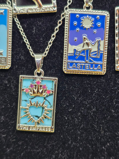 Mystische Tarot Karten Kette Gothic Stil getragen - Beautyway073 Düsseldorf