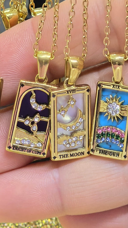 Tarot Charms Halsketten mit Mond, Stern und Sonne – Vergleich der Motive