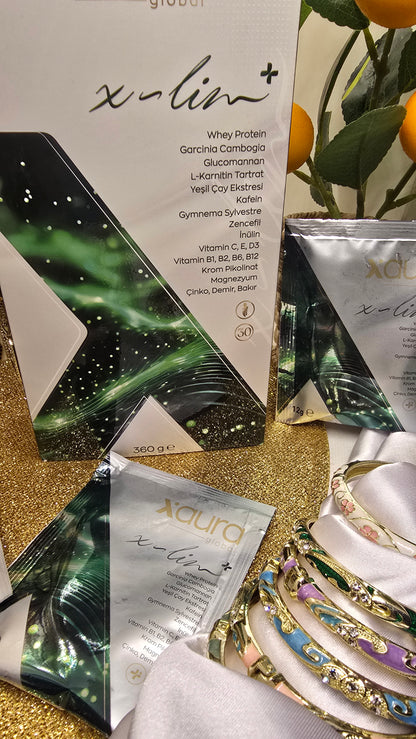 Xaura XSlim+ Packung und Sachets mit grünem Design – Nahaufnahme