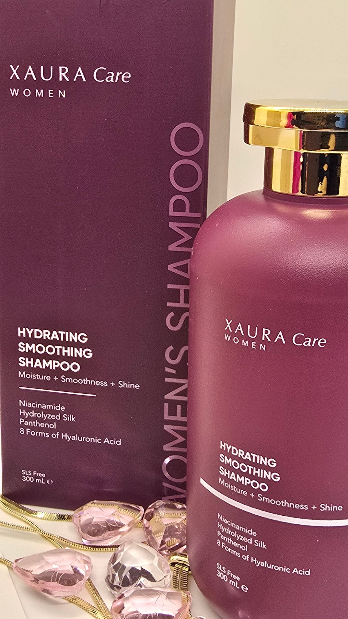 Xaura Care Women Hydrating Smoothing Shampoo mit Seidenprotein, Niacinamid & Panthenol – Flasche und Box